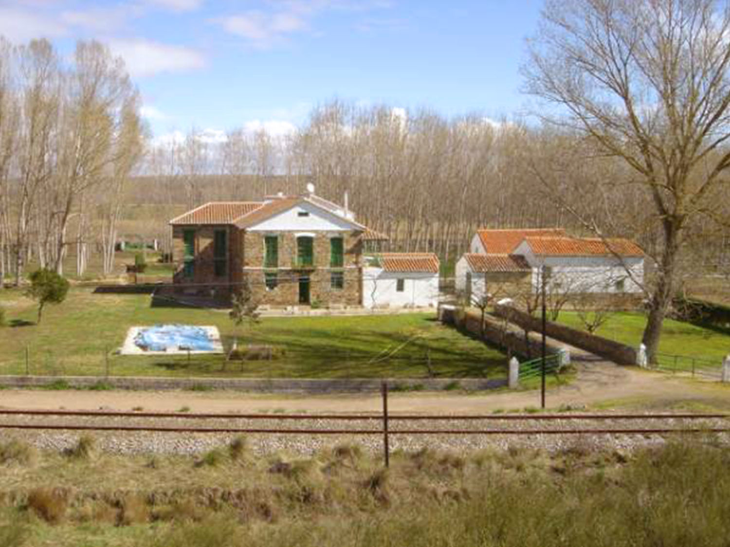 Lote formado por 10 fincas rústicas situadas en San Justo de la Vega y Celada de la Vega, (León). FR 18605-21781-18154-21782-21783-21784-21785-17655-11233 y una se halla inmatriculada.