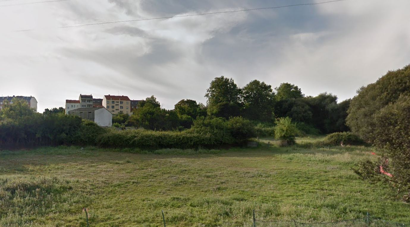 Pieza de terreno a labradío al nombramiento de Foncecesa o Casal dos Ovos, Parroquia de Santa Marina del Villar (A Coruña). FR 72185 RP Ferrol