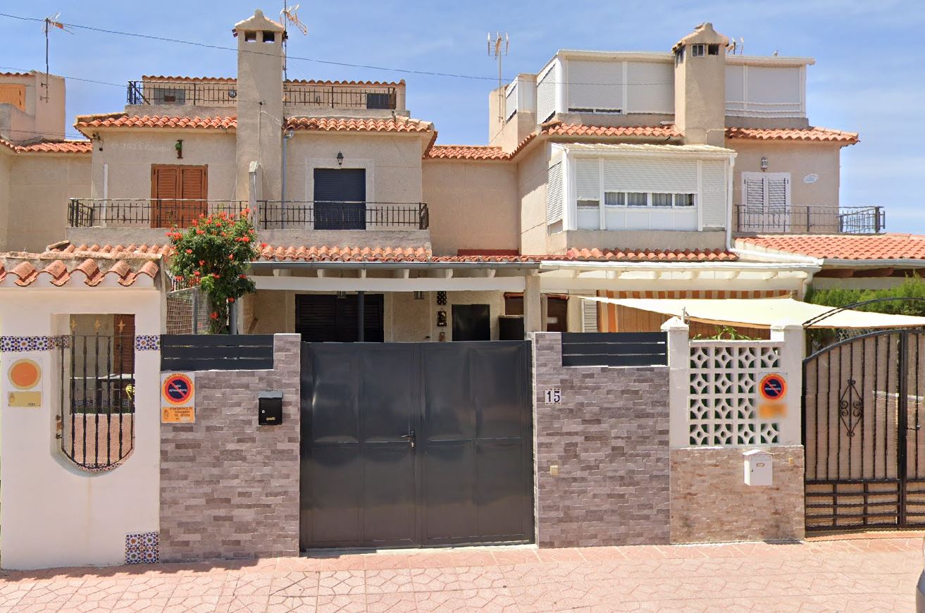 Vivienda unifamiliar en C/ Viena, de Guardamar del Segura (Alicante). FR 21381/BIS RP Guardamar del Segura