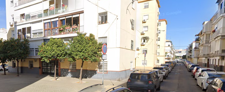 2nd floor apartment, on Calle Geranio nº 1 in Seville. FR 87941 RP Seville nº 15