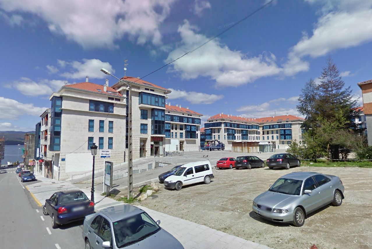 LOTE 20 - Compuesto por 1 trastero, 2 garajes y una vivienda en Rianxo, (A Coruña). FR 11270/T72, FR 11270/G103, FR 11270/G105 y FR 11428 RP Padrón.