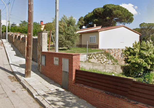 Vivienda unifamiliar aislada, Urb "Can Bosch", Calle Penedés 22 en Santa María de Palautordera, (Barcelona). FR 4563 RP Sant Celoni