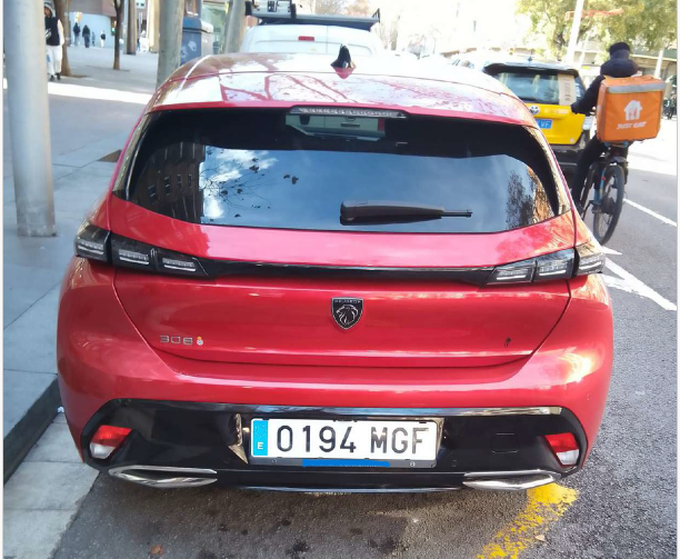 Peugeot 308 5P Allure Pack Pur vehicle, registration number 0194-MGF