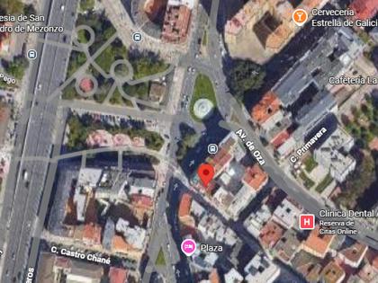 Bajo situado en la calle Alcalde Marchesi núm 3 en A Coruña. No consta inscripción en el Registro de la Propiedad.