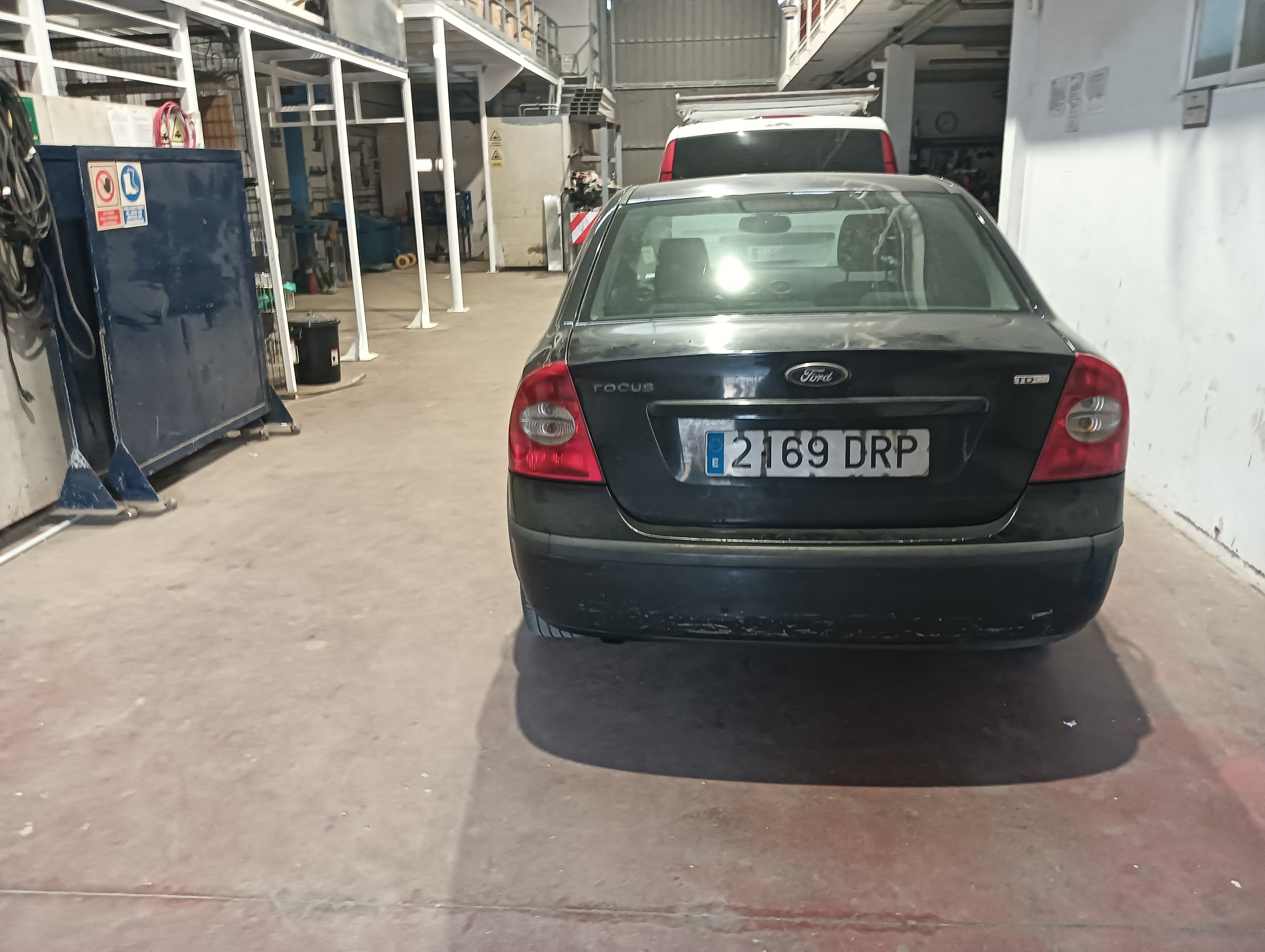 Ford Focus vehicle registration number 2169-DRP