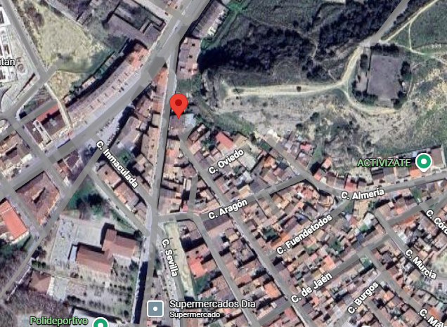 Lot consisting of a house and parking space at C/Calvario, 56 in Monzón, (Huesca). FR 16792 and 16790/4 RP Barbastro