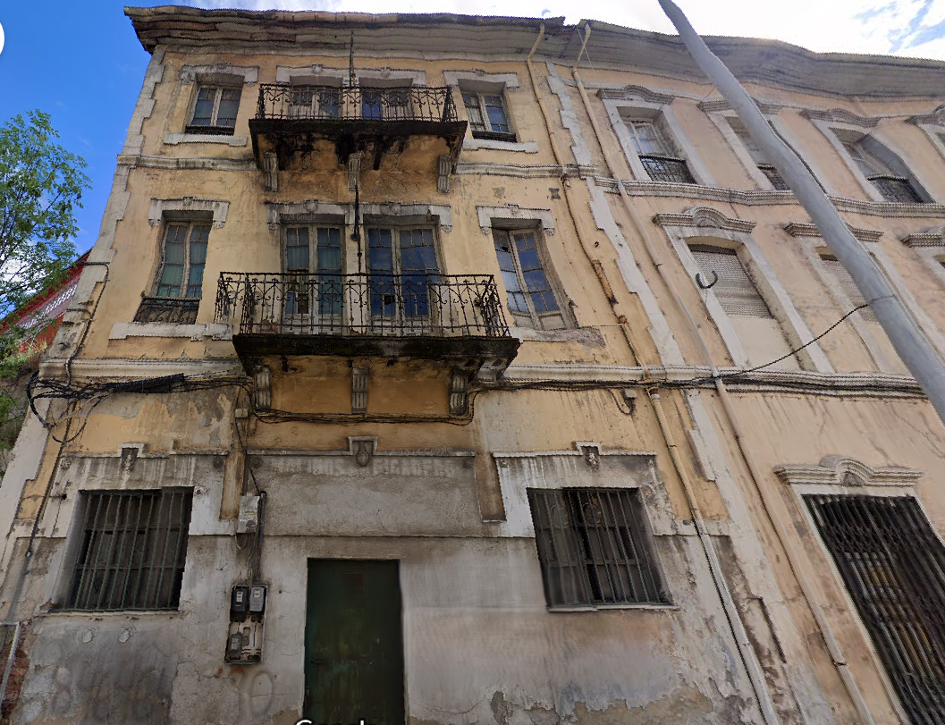 Edificio en Cs Estación Figaredo 16 de Mieres, (Asturias). FR 28384 RP Mieres