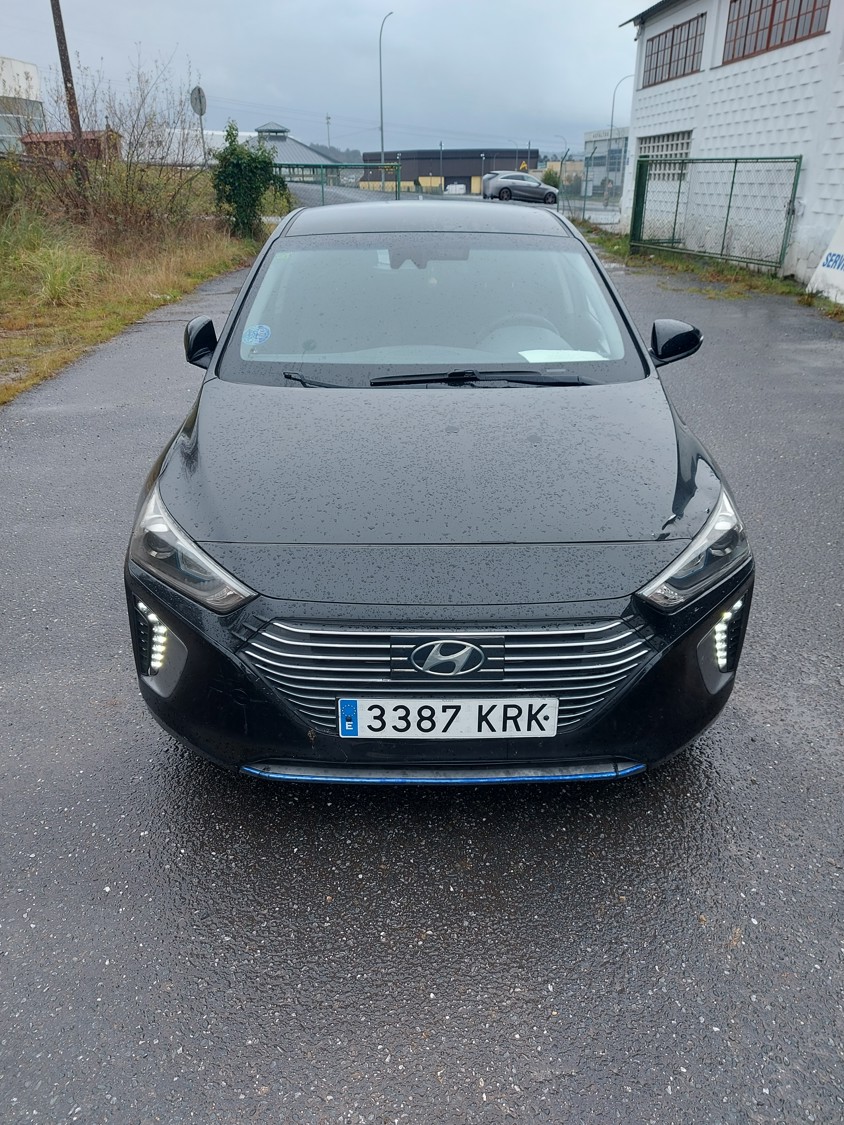 Vehículo Hyundai Ioniq matrícula 3387-KRK