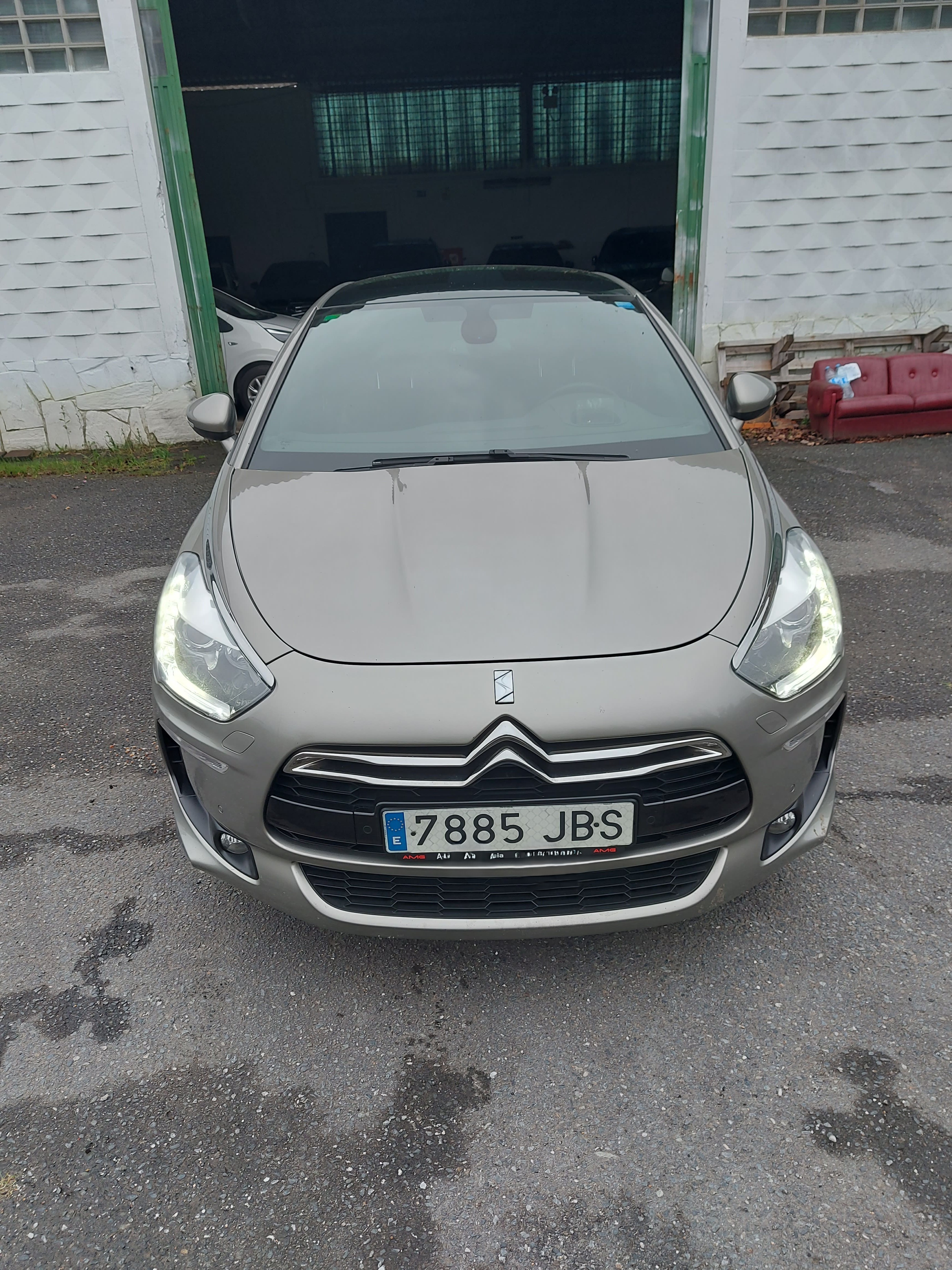 Vehículo Citroën DS5 matrícula 7885-JBS
