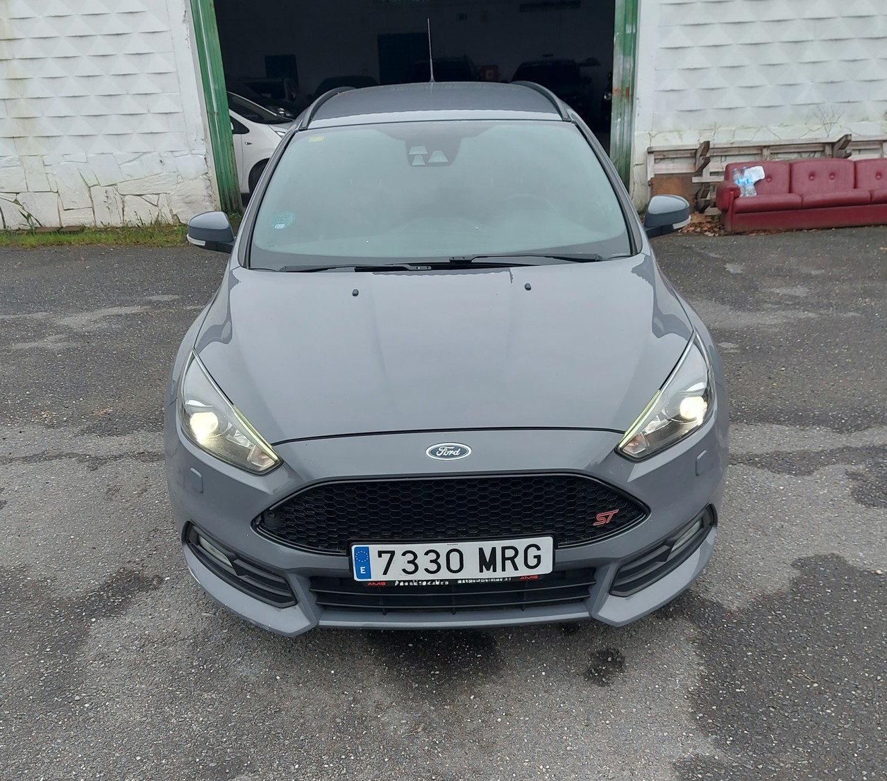 Vehículo Ford Focus matrícula 7330-MRG