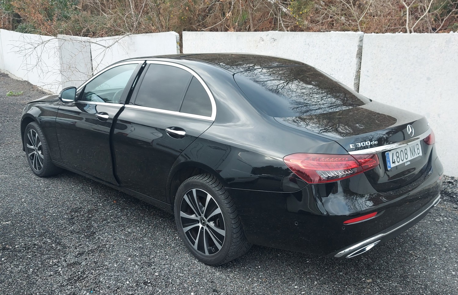 Vehículo Mercedes Clase E matrícula 4808-NKB